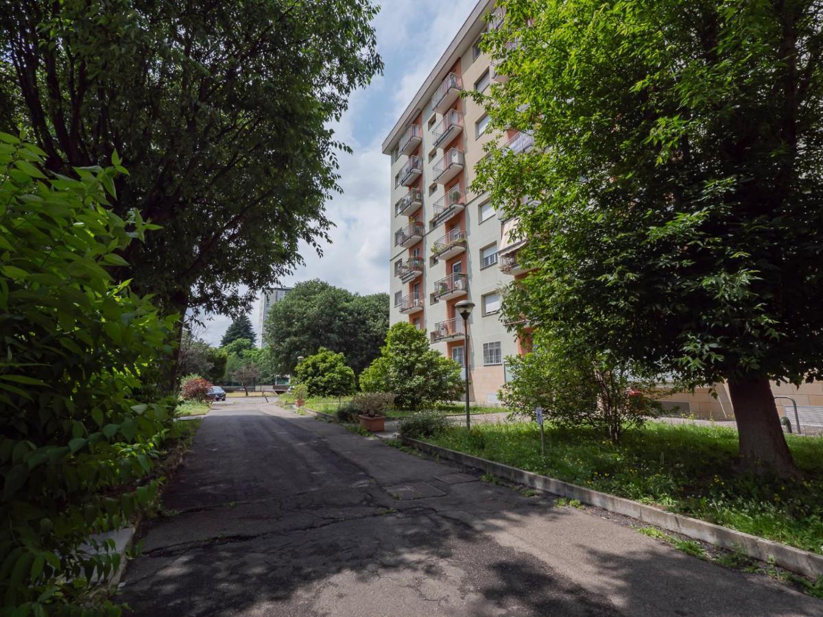 I Host Apartment - Appennini 53 Milan Exterior photo